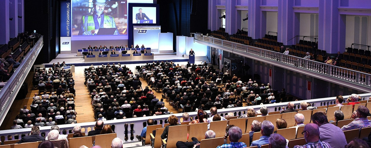 Der Festsaal auch für Hauptversammlungen bestens geeignet