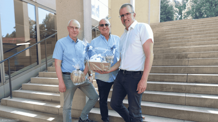 KKP_Blog Verabschiedung Eddi.png Kongress Palais verabschiedet dienstältesten Mitarbeiter in den Ruhestand